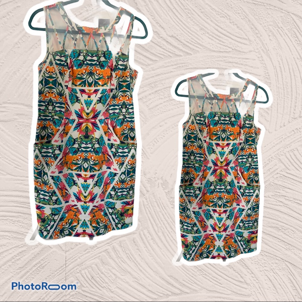 Adrianna Papell dress. Lovely white/floral print.